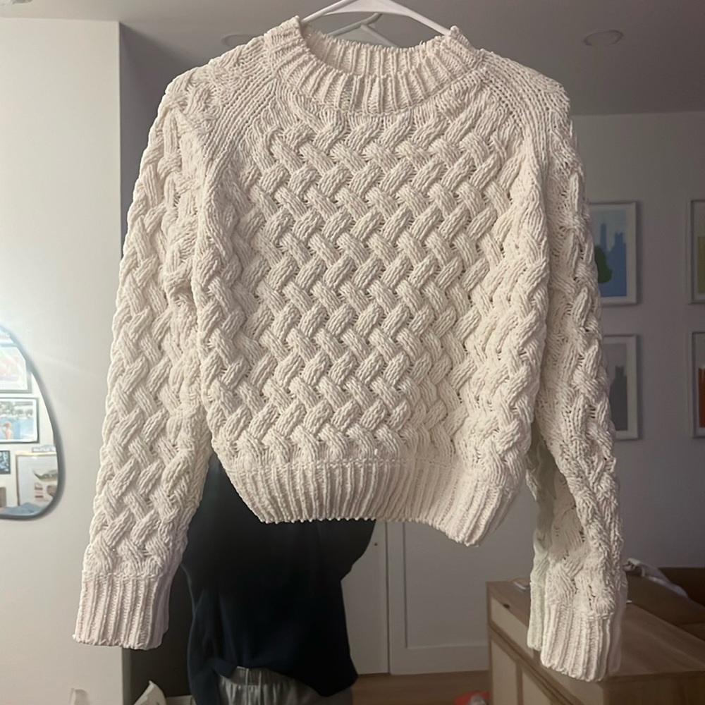Kendall & Kylie Pullover Chunky Knit Sweater